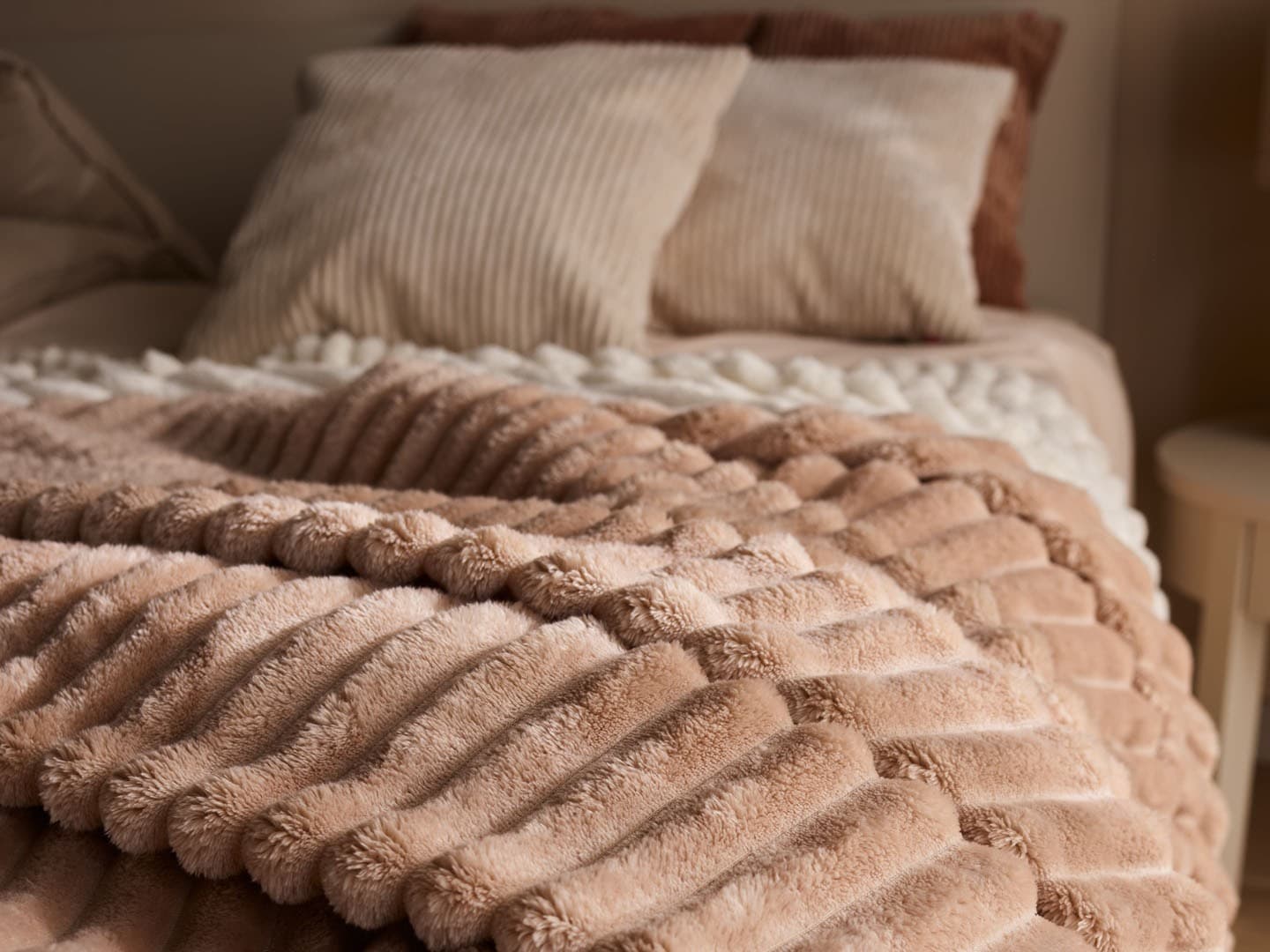 Higieniczne tekstylia domowe. Jak prać kołdry, poduszki i koce?