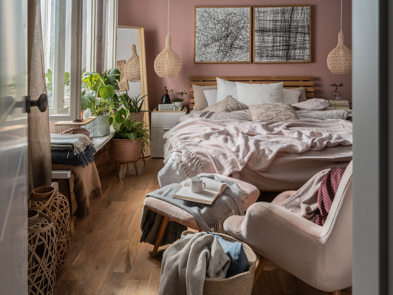 Nie masz pomysłu na sypialnię? Zobacz, jak urządzić prywatną przestrzeń