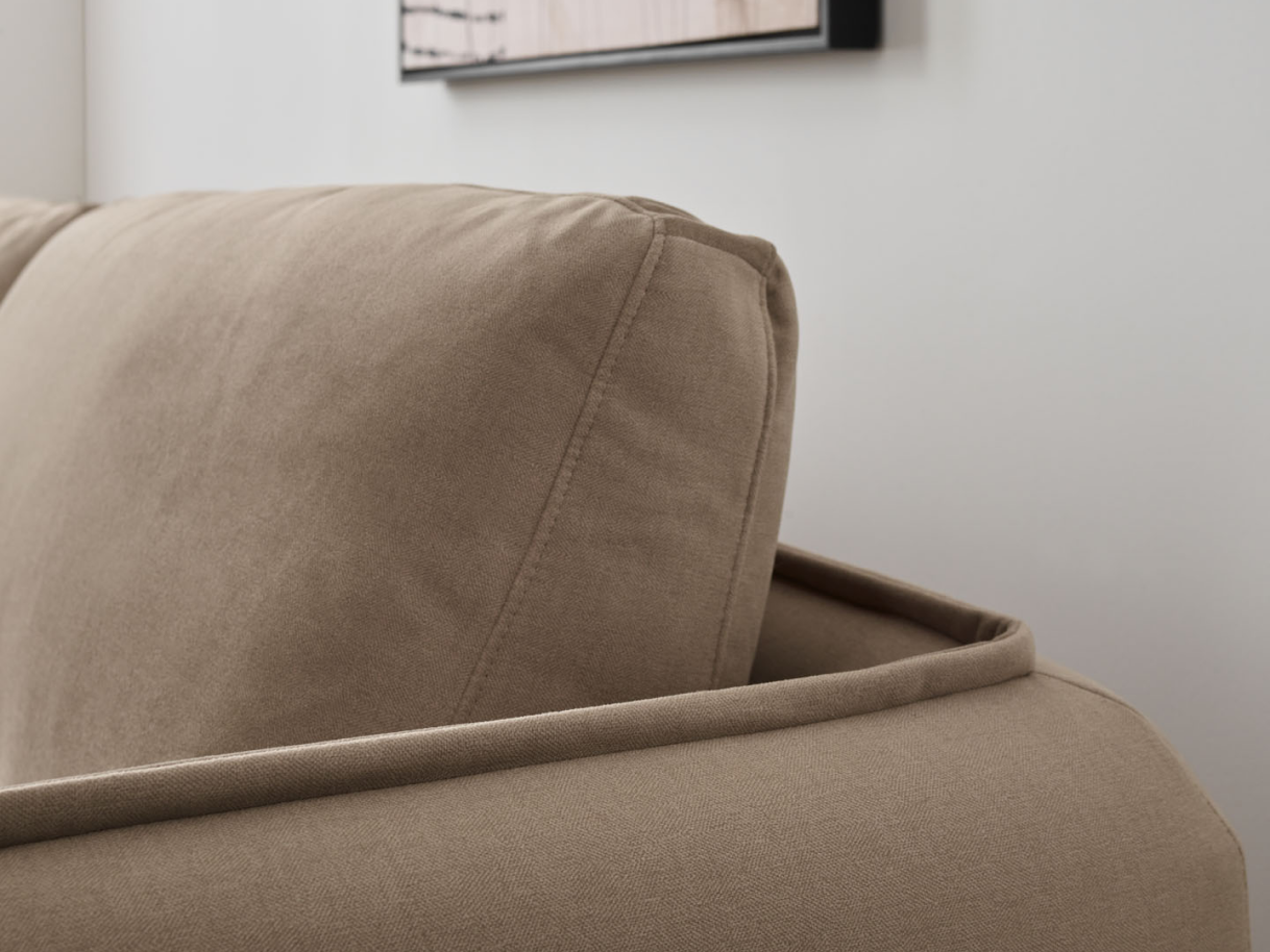 Trwałe, stylowe i łatwe do wyczyszczenia. Przegląd tkanin obiciowych na sofy