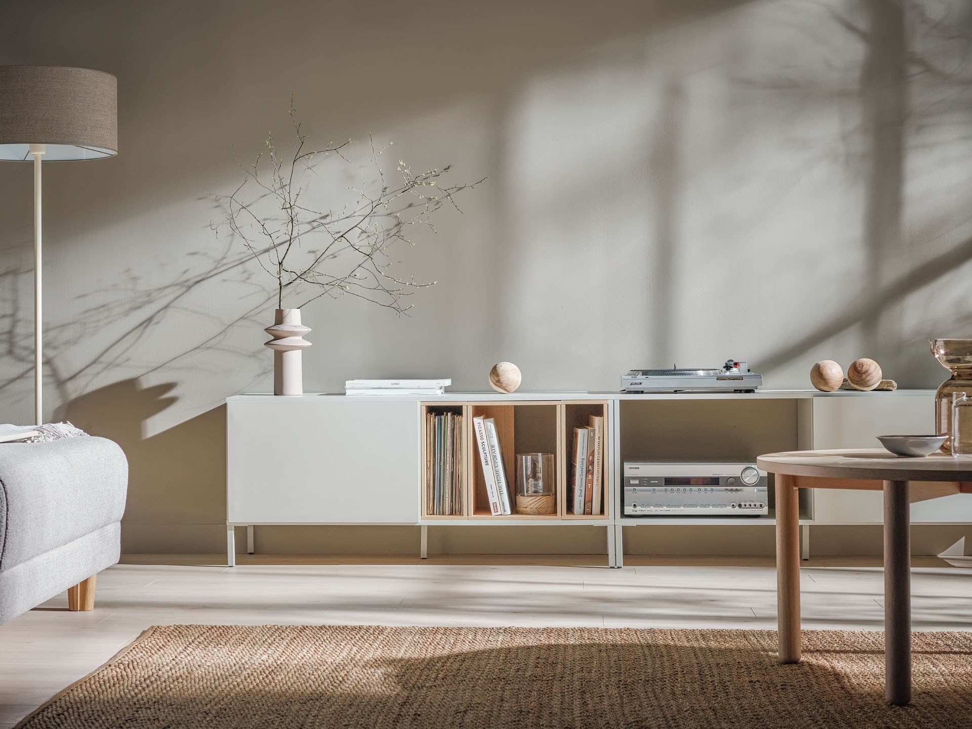 Kaszmirowy kolor we wnętrzach. Inspiracje od mebli po ściany Kaszmirowy kolor we wnętrzach. Inspiracje od mebli po ściany