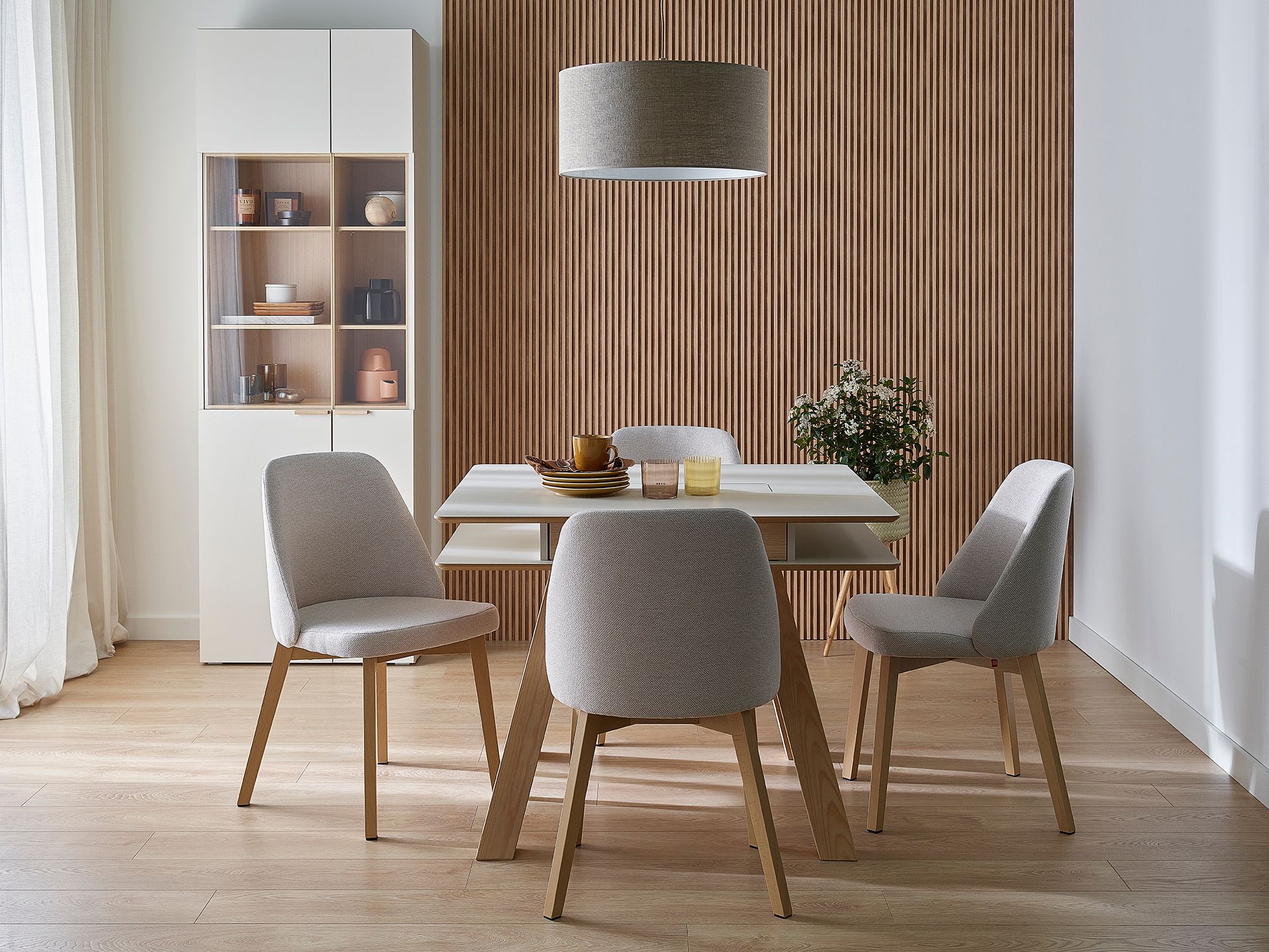 Jakie kolory pasują do drewna? Pomysły na ciekawe połączenia