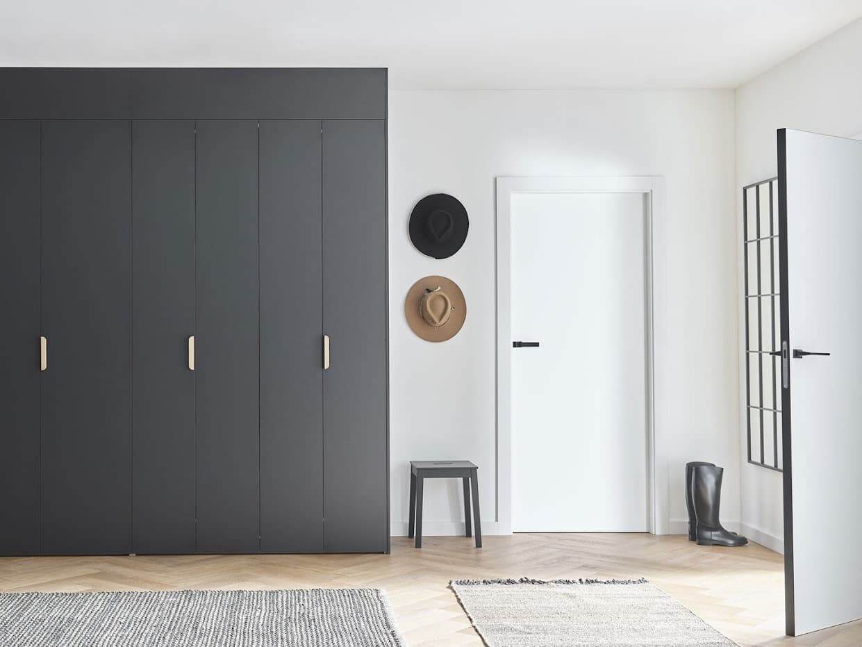 Praktyczny, ale z charakterem. Inspirujące dekoracje do przedpokoju