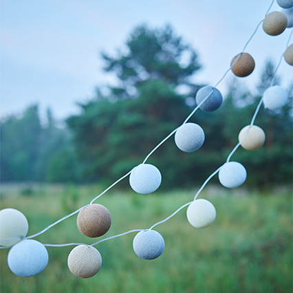 Lampki Happy Lights beżowe aranżacja