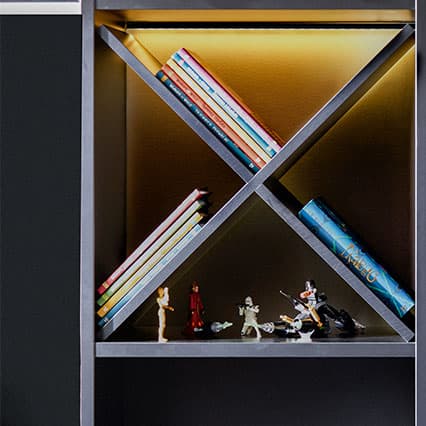 Podświetlenie LED RGB z pilotem, zestaw 1 pkt czarny Young Users aranżacja