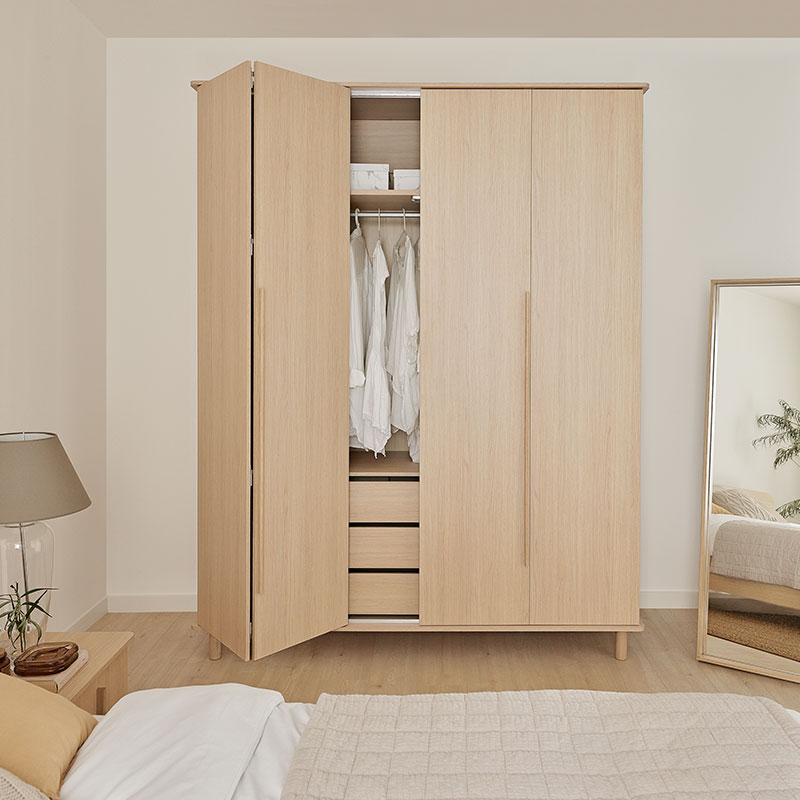 Szafa 4-drzwiowa OMM aranżacja