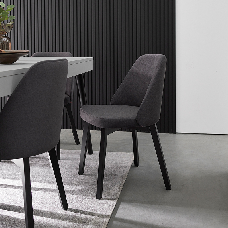 Krzesło Komm aranżacja