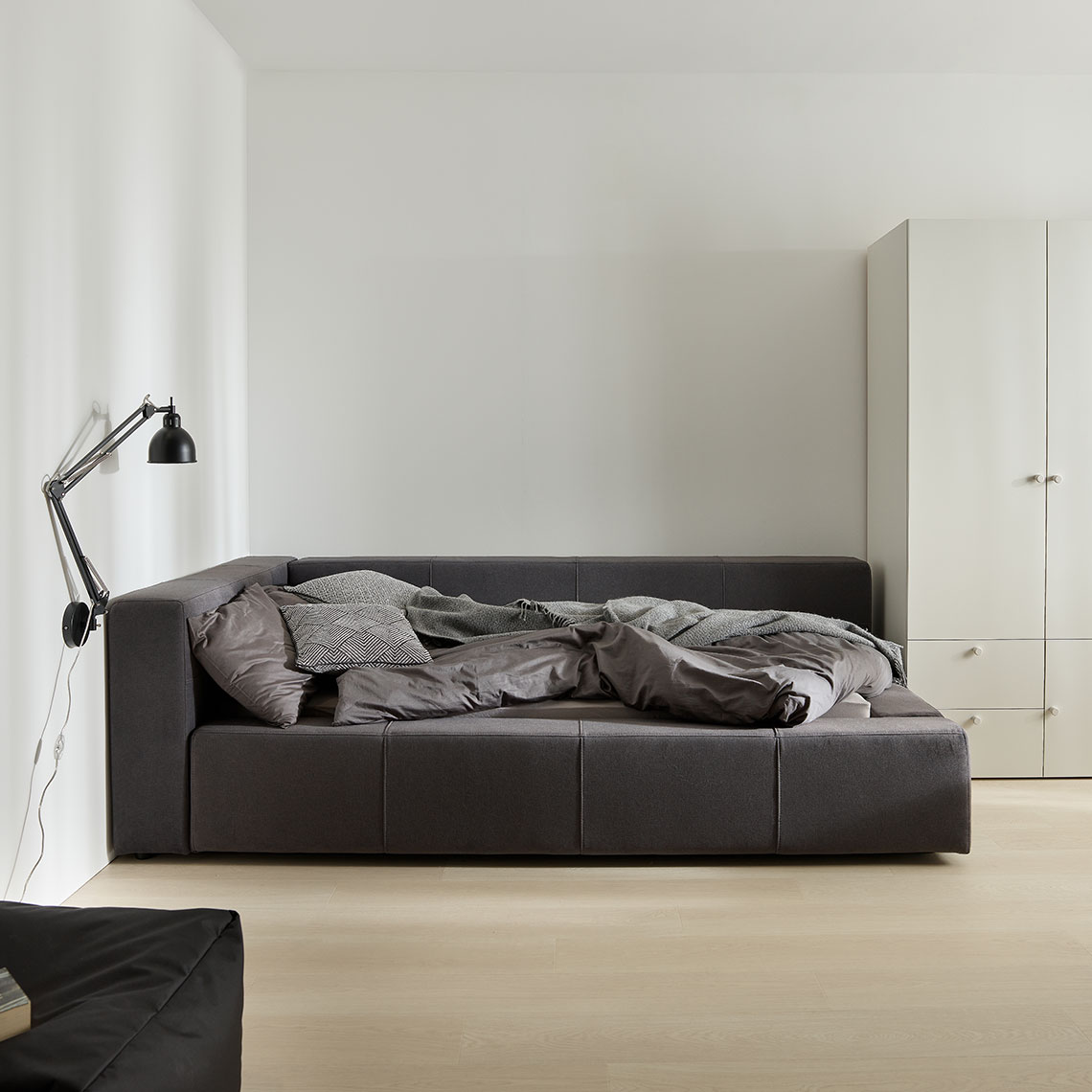 Łóżko tapicerowane lewe Reli aranżacja