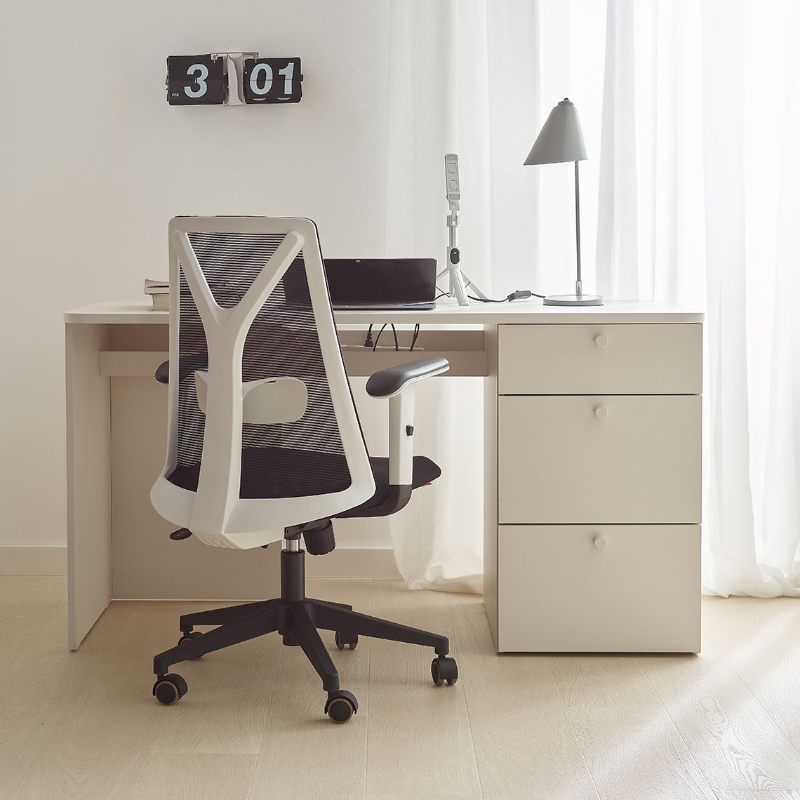 Biurko 140 prawe Reli aranżacja