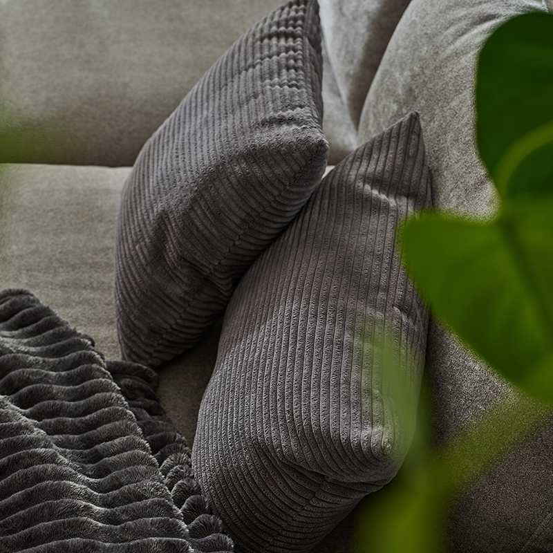 Poduszka 45x45 Ribbia aranżacja