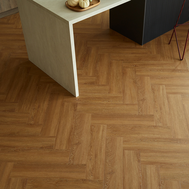 Panele winylowe Rega Oak Phoenix ze zintegrowanym podkładem aranżacja