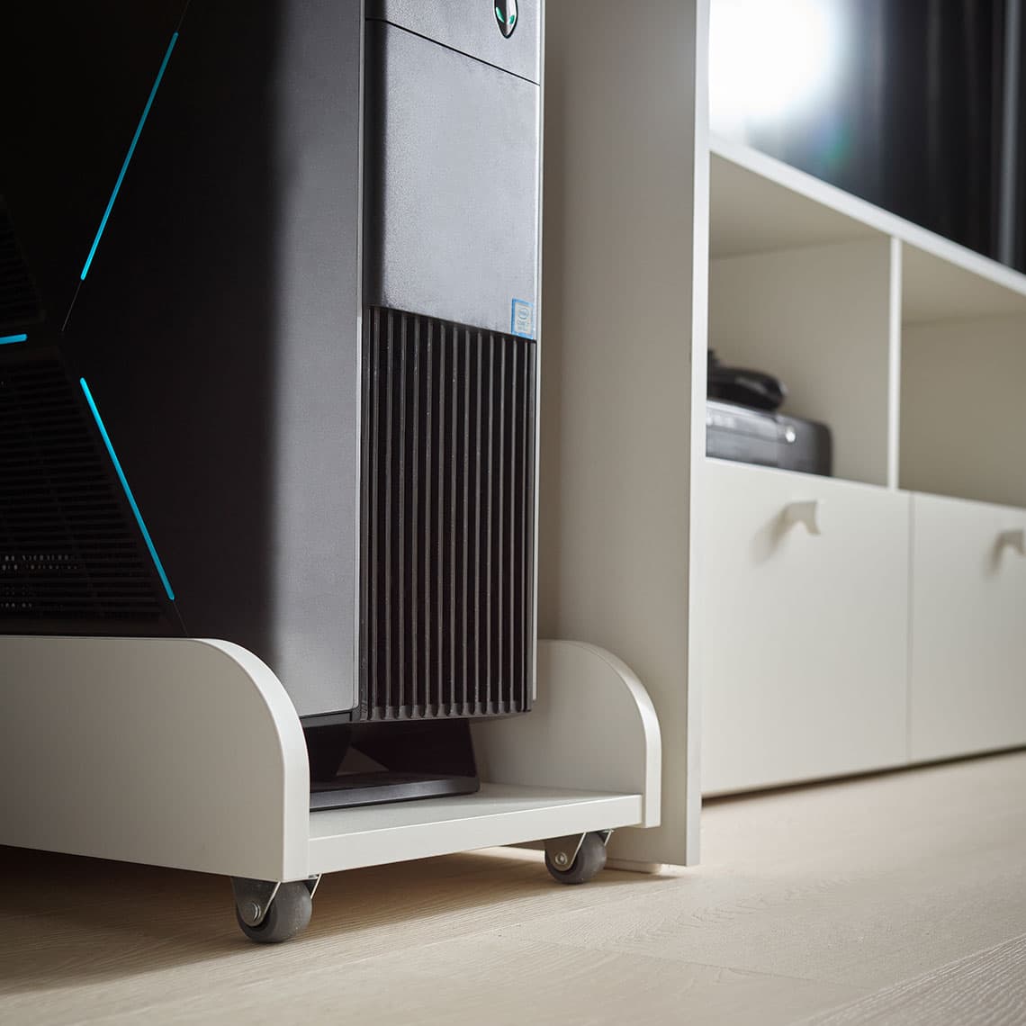 Mobilna podstawka do komputera Reli aranżacja