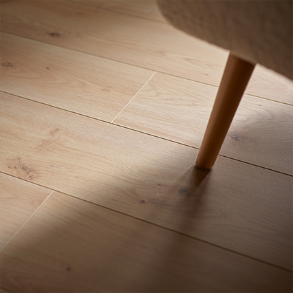 Panele podłogowe wodoszczelne VOX Magna Plus Dąb Alva aranżacja