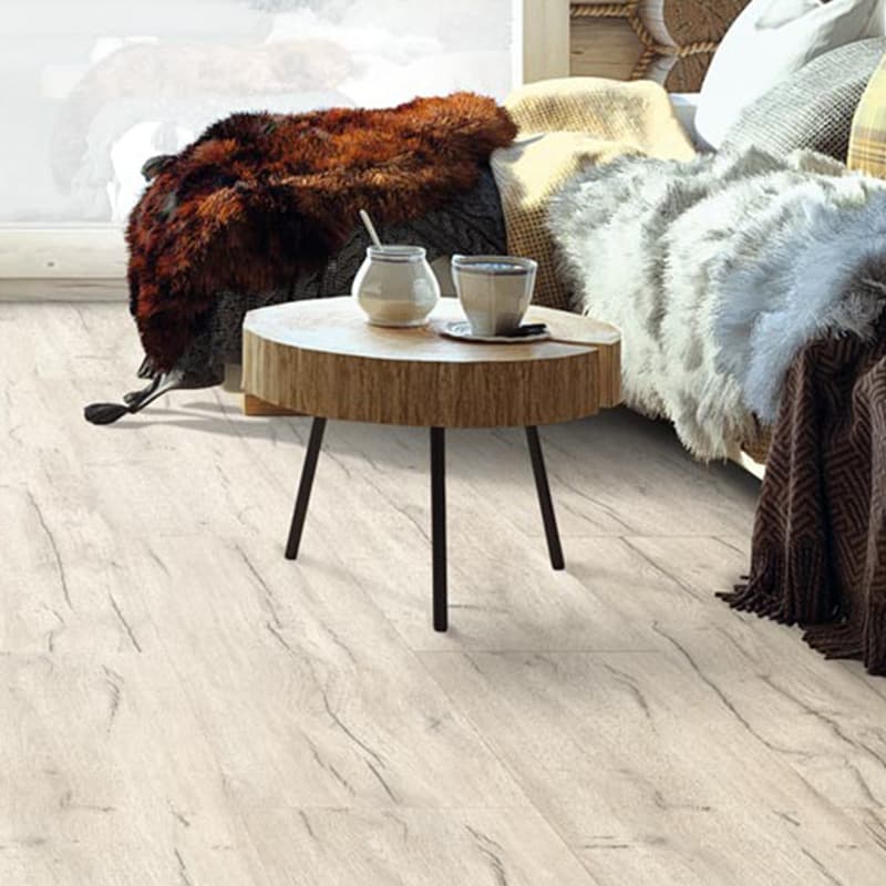 Panele podłogowe SWISS KRONO Platinium Holiday Aqua Block Dąb Malediwy D40214 aranżacja