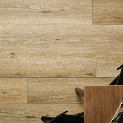 Panele winylowe z twardym rdzeniem VOX Rigio Oak Bore aranżacja